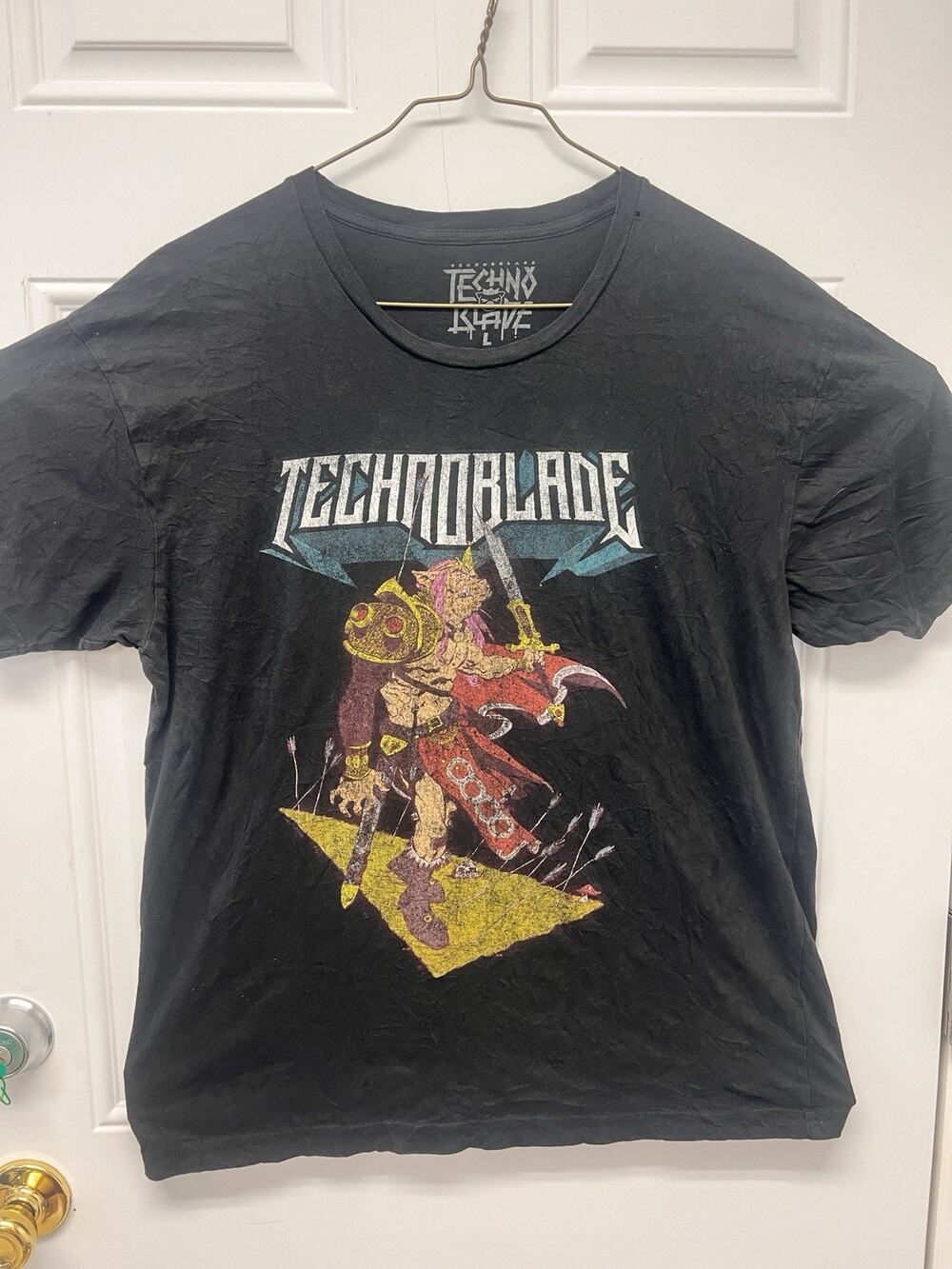 Technoblade T-Shirt Small Hole By the Collar Size Large NOC3318